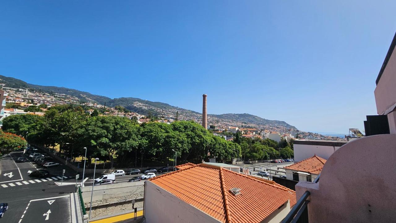 Garden And Seaview Apartment - Free Parking Funchal  Exterior foto